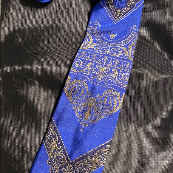 Versace Vintage - Picture 3 of 5